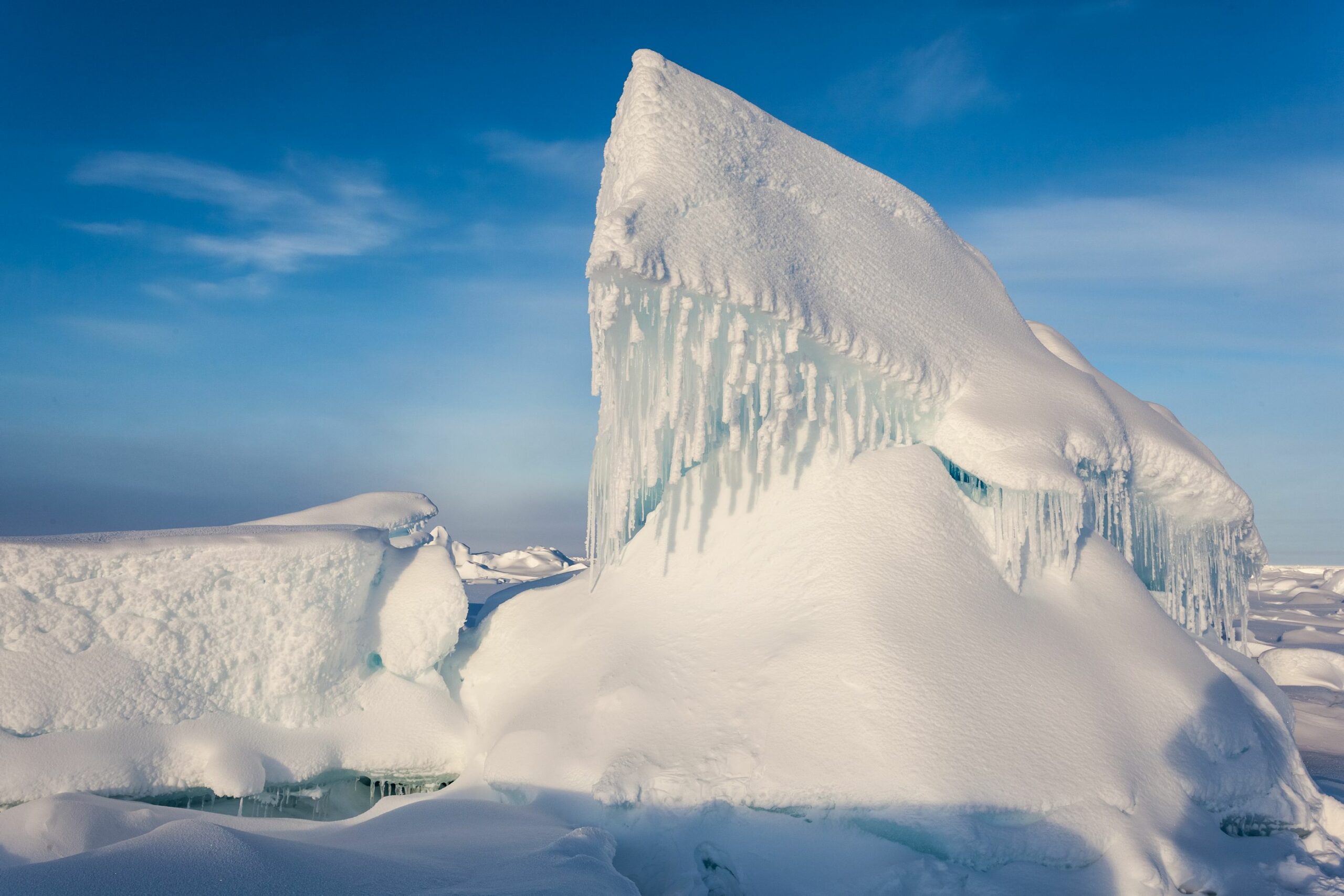 Arktisches Meereis: Eisformation auf dem Eis.